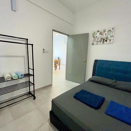 Sandakan Homestay Sea-Forest View Apartment 2R2B 海森雙景公寓 Exterior foto